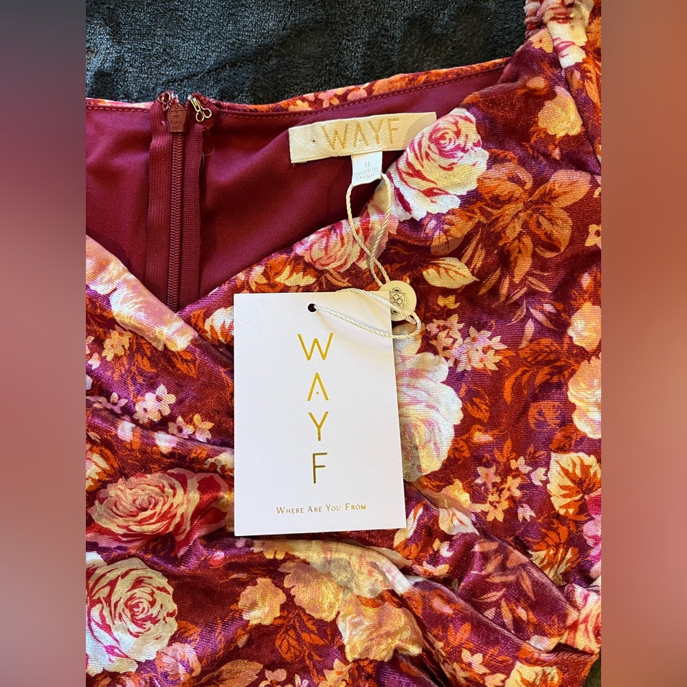 WAYF long-sleeve peplum top w/ floral print. Sweetheart neck. Red, cream. S. NWT - Picture 5 of 12